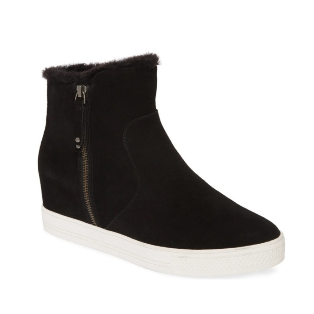 Caslon 'Averie' Black Suede Water-resistant Booties